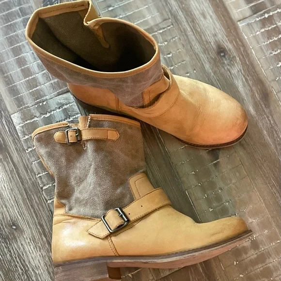 Anthropologie Lockeed tan burnished ankle boots booties. Made in Italy size 37 - Picture 3 of 11